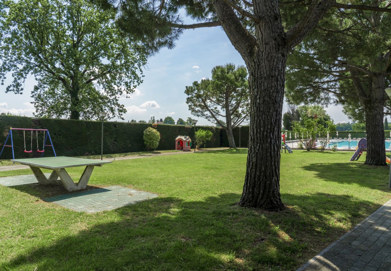 Ferienwohnung in Lazise - Regarda - Apple Apartment mit Pool und Carport