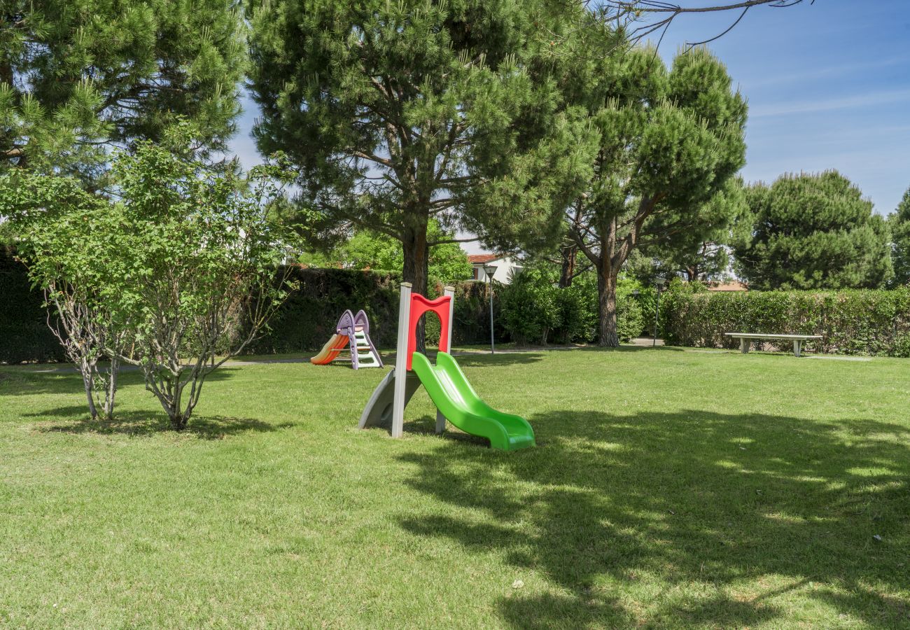 Ferienwohnung in Lazise - Regarda - Apple Apartment mit Pool und Carport
