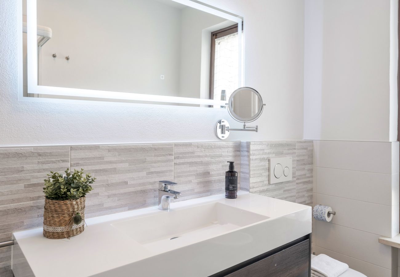 Ferienwohnung in Bardolino - Regarda - Emerald Wohnung neben Strand mit Pool