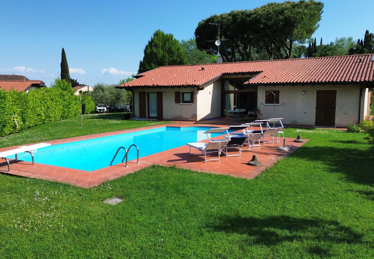 Villa in San Felice del Benaco - Villa Paradiso