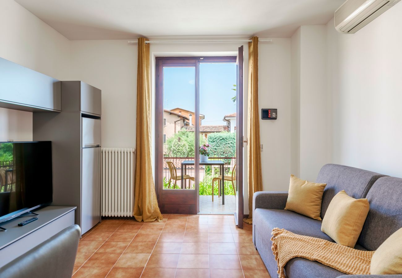 Ferienwohnung in Lazise - Regarda - The Sun renovierte Wohnung mit Pool