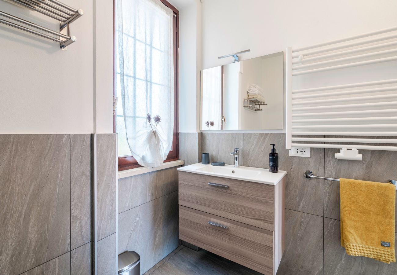 Ferienwohnung in Lazise - Regarda - The Sun renovierte Wohnung mit Pool