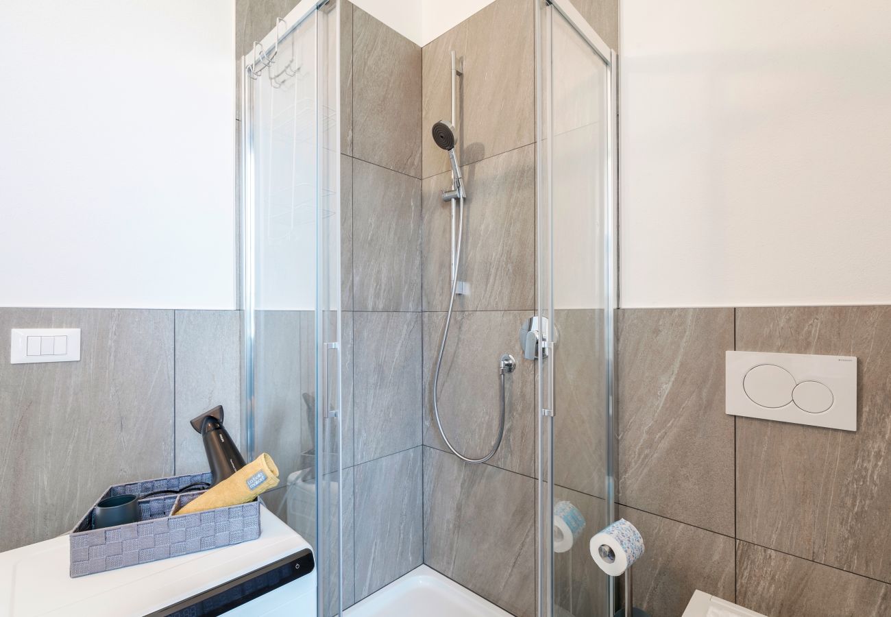 Ferienwohnung in Lazise - Regarda - The Sun renovierte Wohnung mit Pool