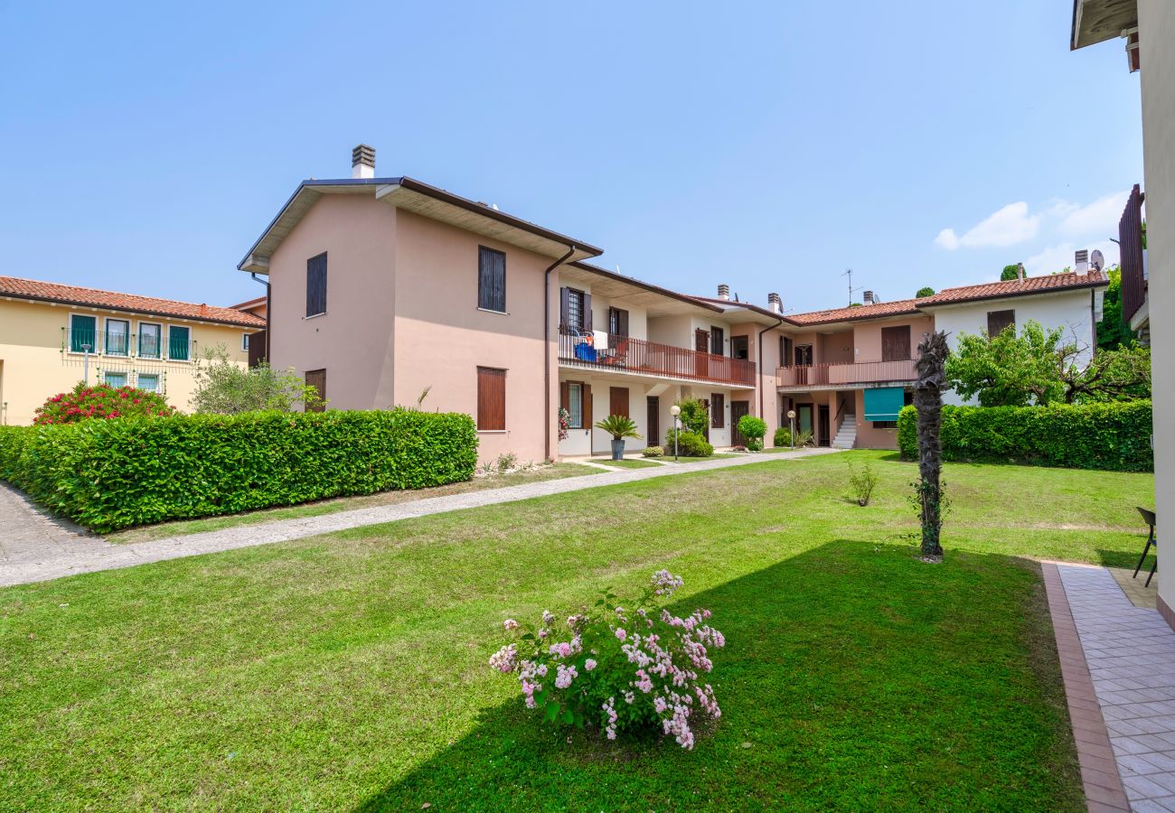 Ferienwohnung in Lazise - Regarda - The Sun renovierte Wohnung mit Pool