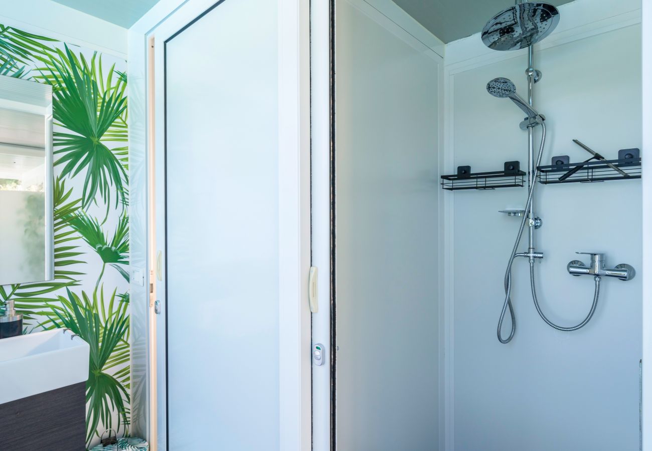 Ferienwohnung in Castelnuovo del Garda - Il Gelso del Garda Luxury Studio mit Pool und Garten