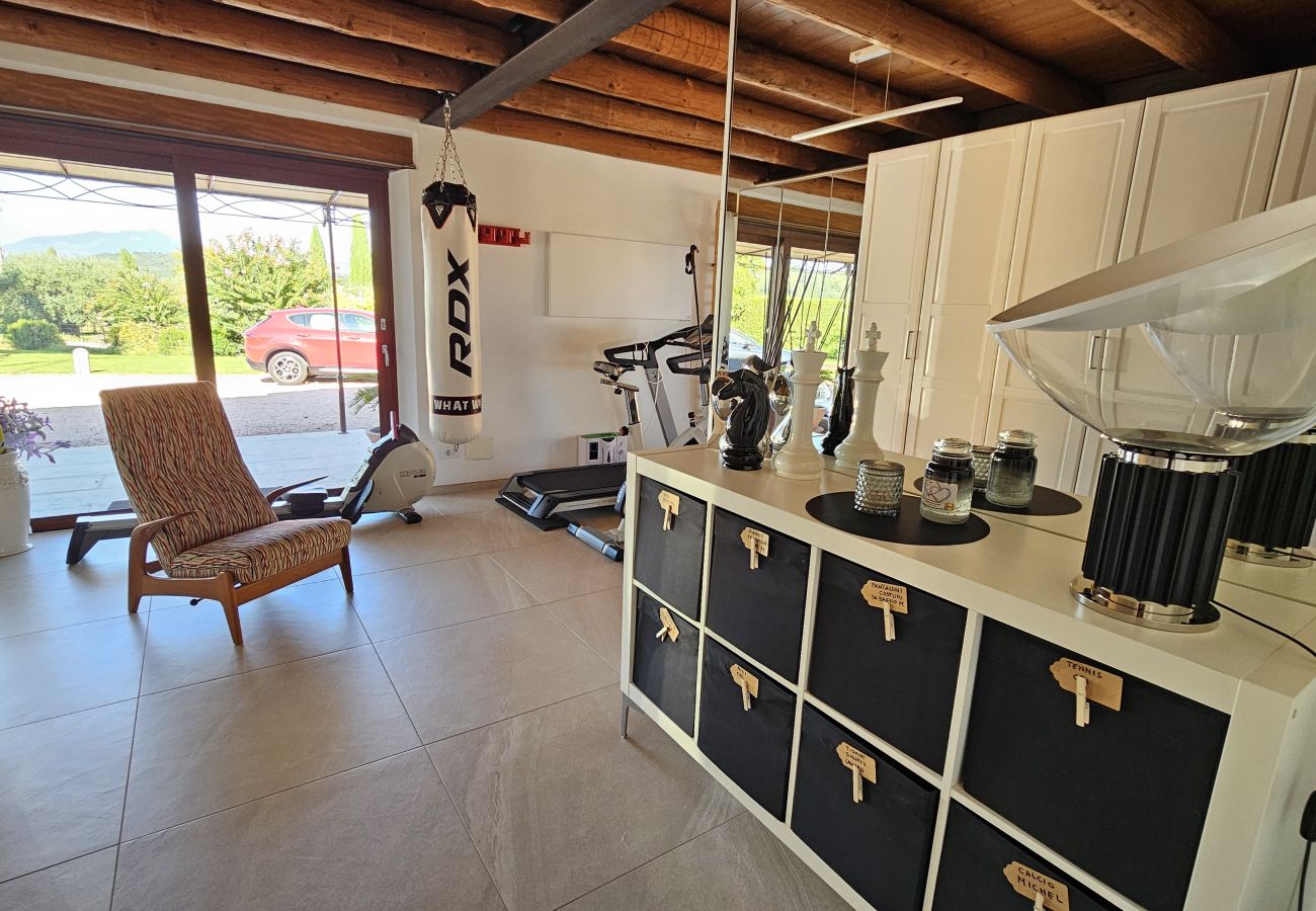 Ferienwohnung in Castelnuovo del Garda - Il Gelso del Garda Luxury Studio mit Pool und Garten