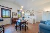 Ferienwohnung in Castelnuovo del Garda - Il Gelso del Garda Luxury Suite mit Pool, Garten und Fitnessraum Ferienwohnung in Castelnuovo del Garda - Il Gelso del Garda Luxury Suite mit Pool, Garten und Fitnessraum