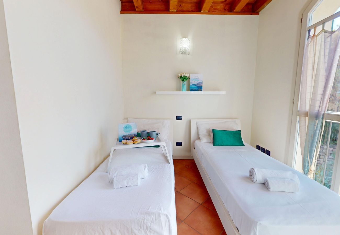 Ferienwohnung in Manerba del Garda - Borgo del Torchio C8