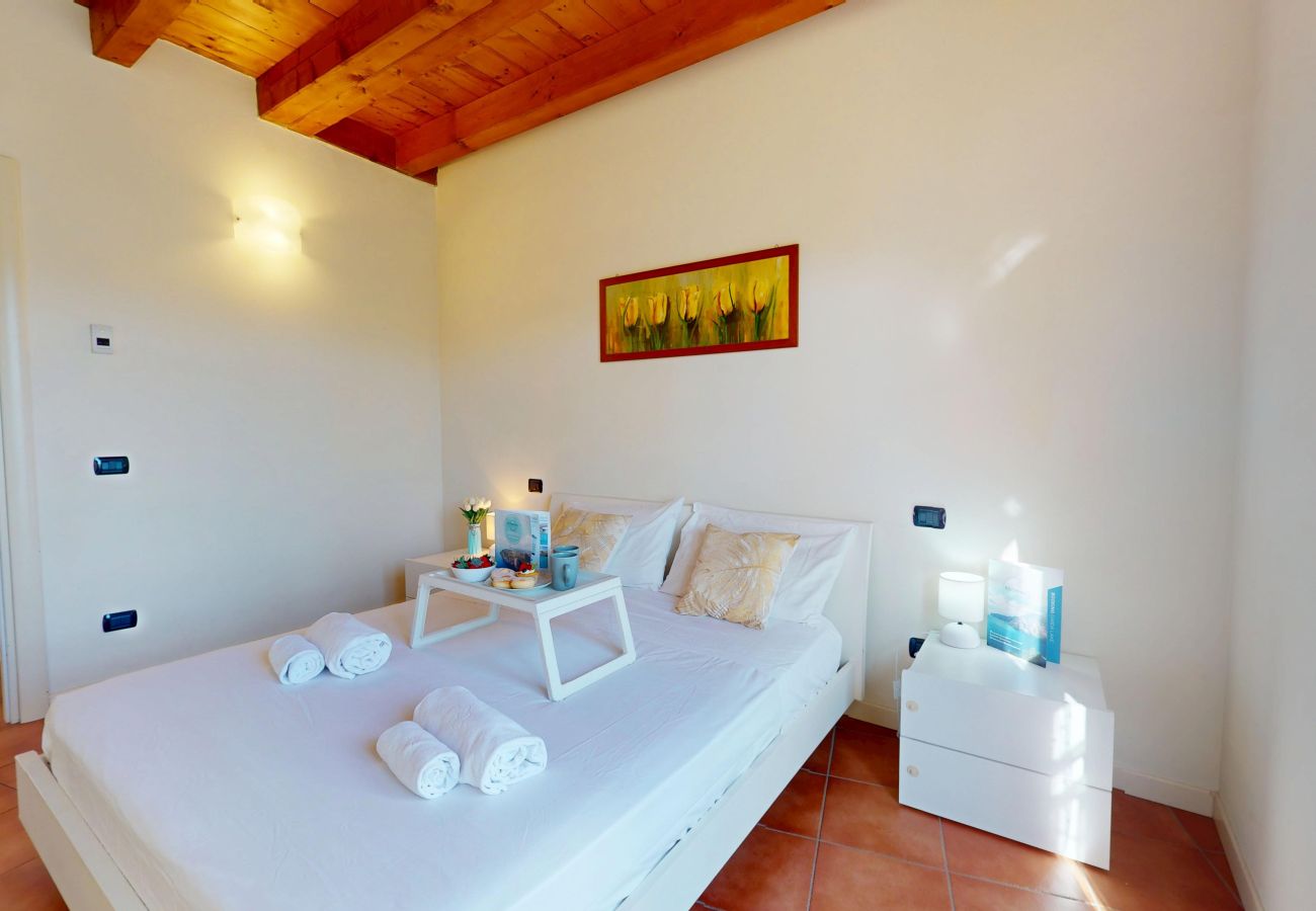 Ferienwohnung in Manerba del Garda - Borgo del Torchio C8