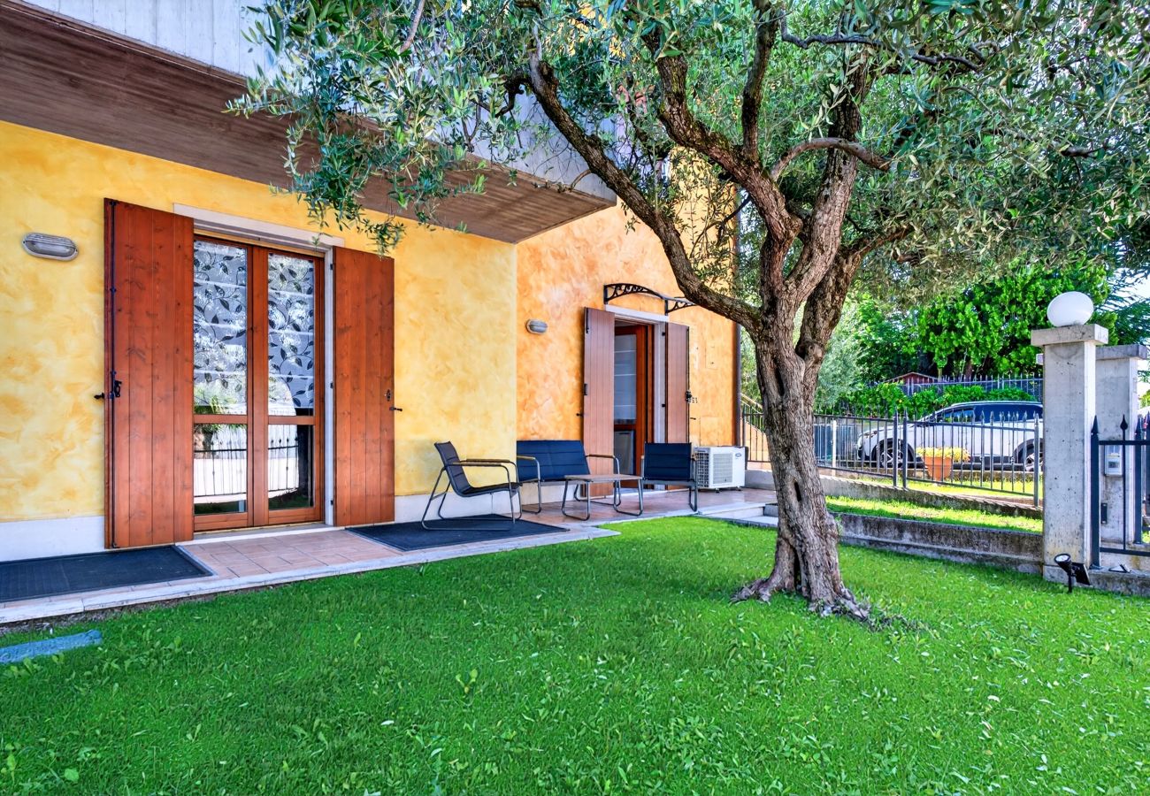 Ferienwohnung in Lazise - Regarda - Wohnung Elvira with Pool neben Zentrum