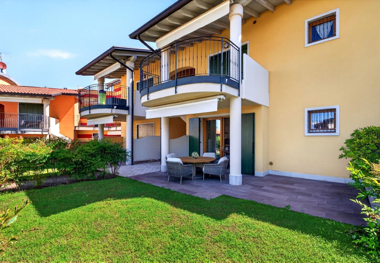 Ferienwohnung in Lazise - Regarda - Stilvoll Wohnung Daphne mit Pool und Terrasse