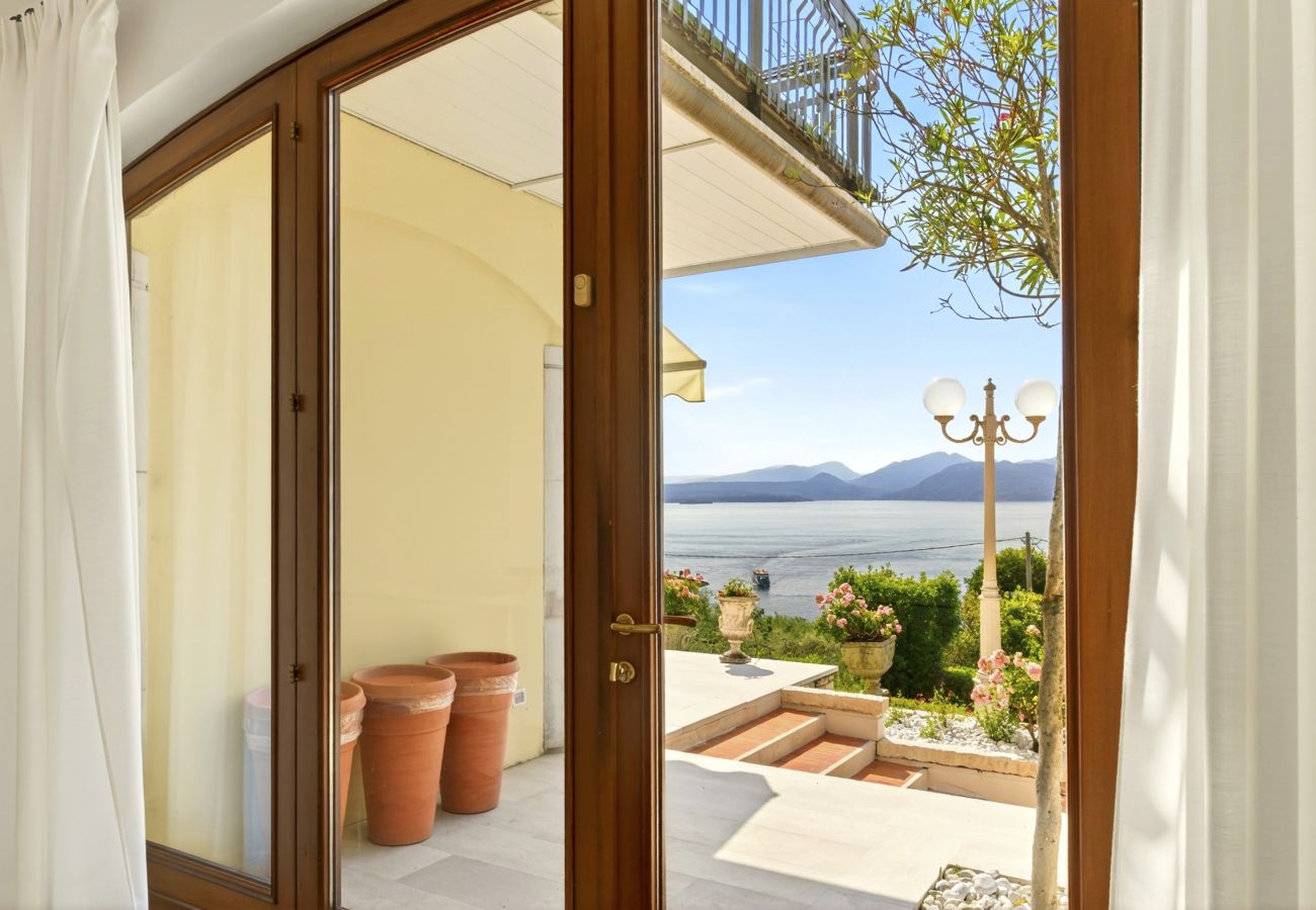 Villa in Torri del Benaco - Regarda - Villa Vera mit atemberaubend Seeblick und Garten
