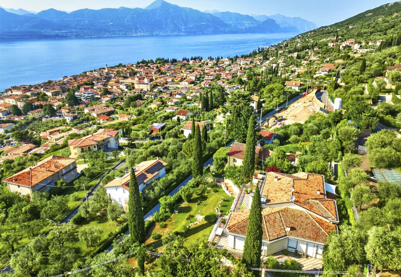 Villa in Torri del Benaco - Regarda - Villa Vera mit atemberaubend Seeblick und Garten