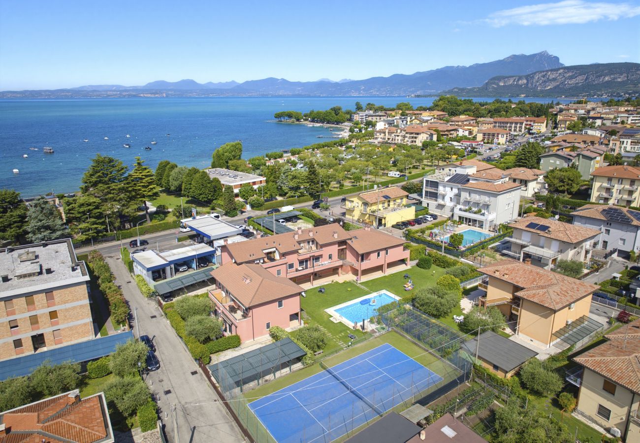 Ferienwohnung in Bardolino - Regarda - Basiliko Sport Wohnung mit Tennis und Pool