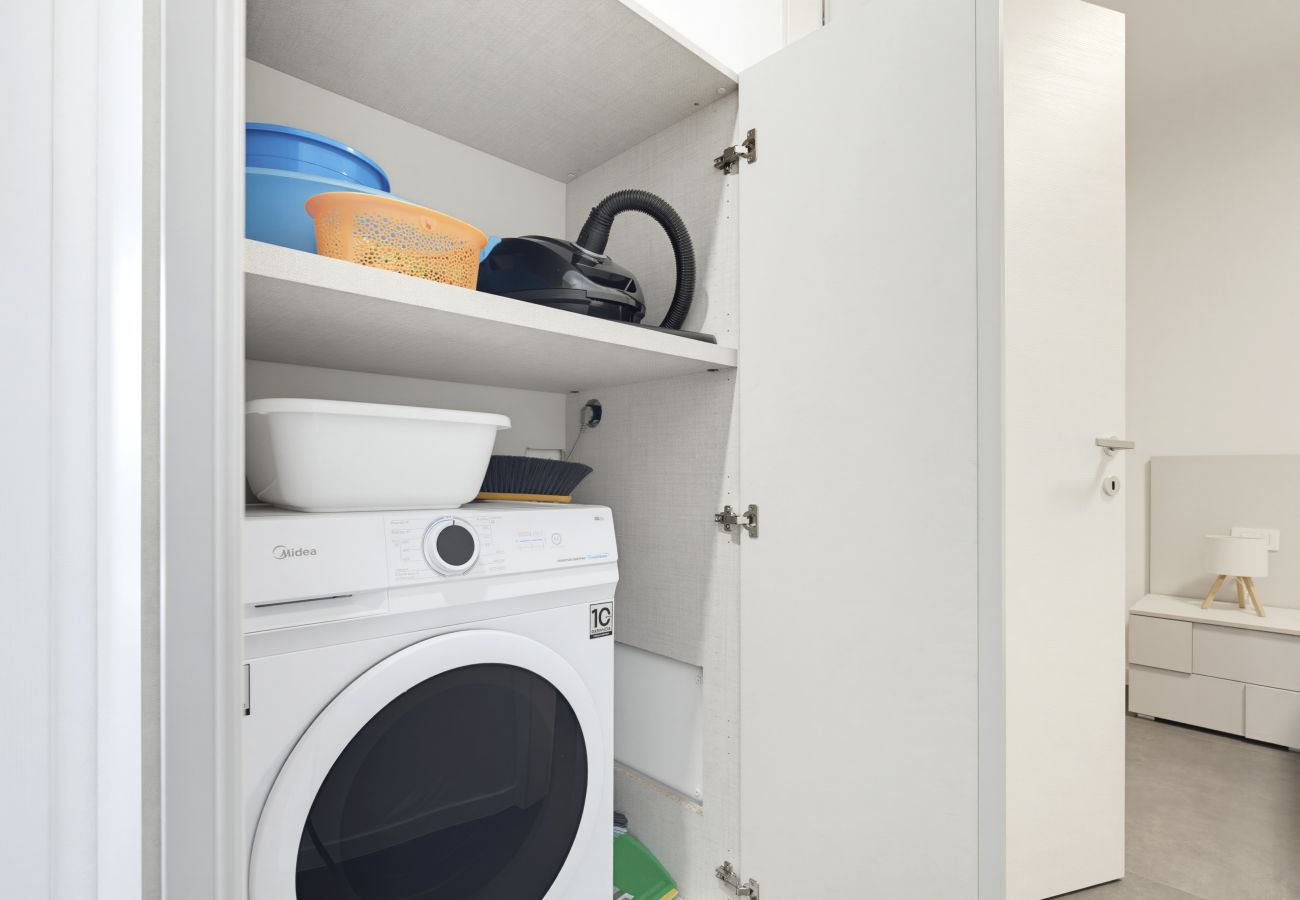 Ferienwohnung in Peschiera del Garda - Regarda - Golf Breeze Apartment mit Pool