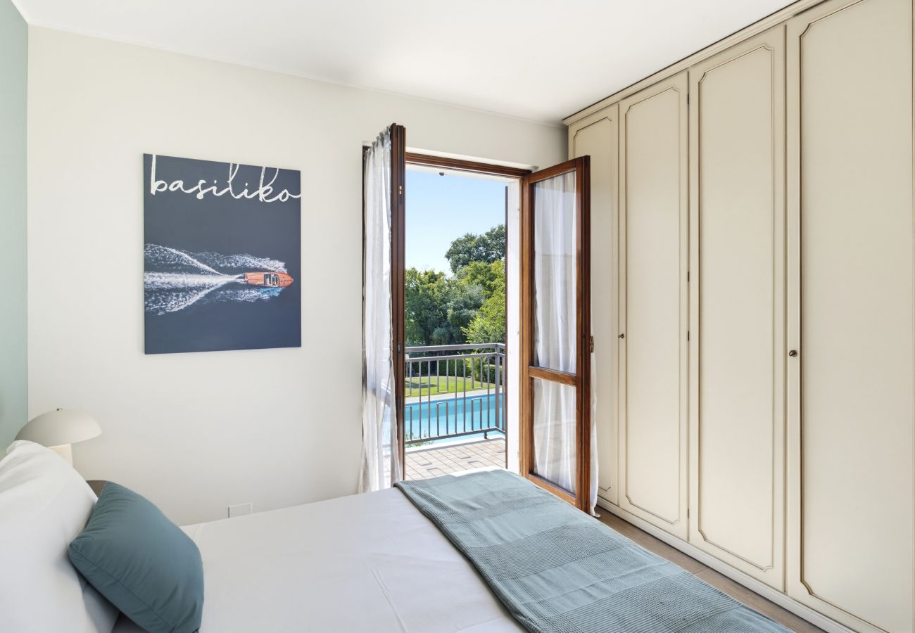 Ferienwohnung in Lazise - Regarda - Basiliko View Apartment mit Seeblick und Pool