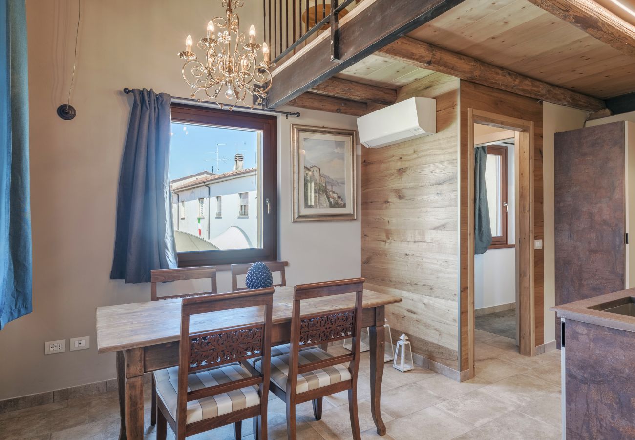 Studio in Castelnuovo del Garda - Corte Monteleone Apartment mit Kochnische, Klima, WLan