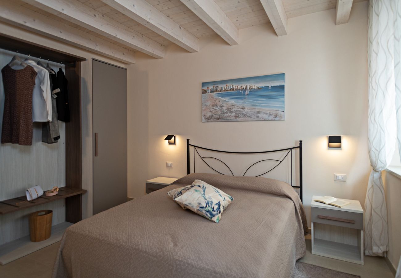Ferienwohnung in Lazise - Regarda - Residenza GJ Erdgeschoss- mit Dachterrasse, Wlan, Klimaanlage