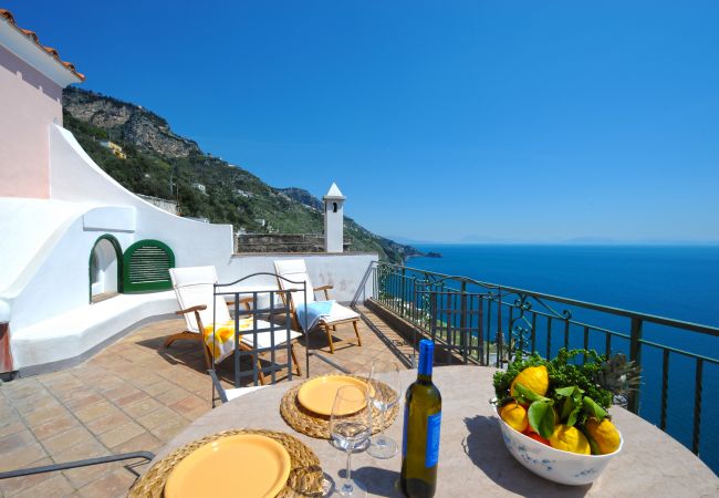  in Praiano - Casale Fralisa - Marvelous terrace and hot tub with sea view