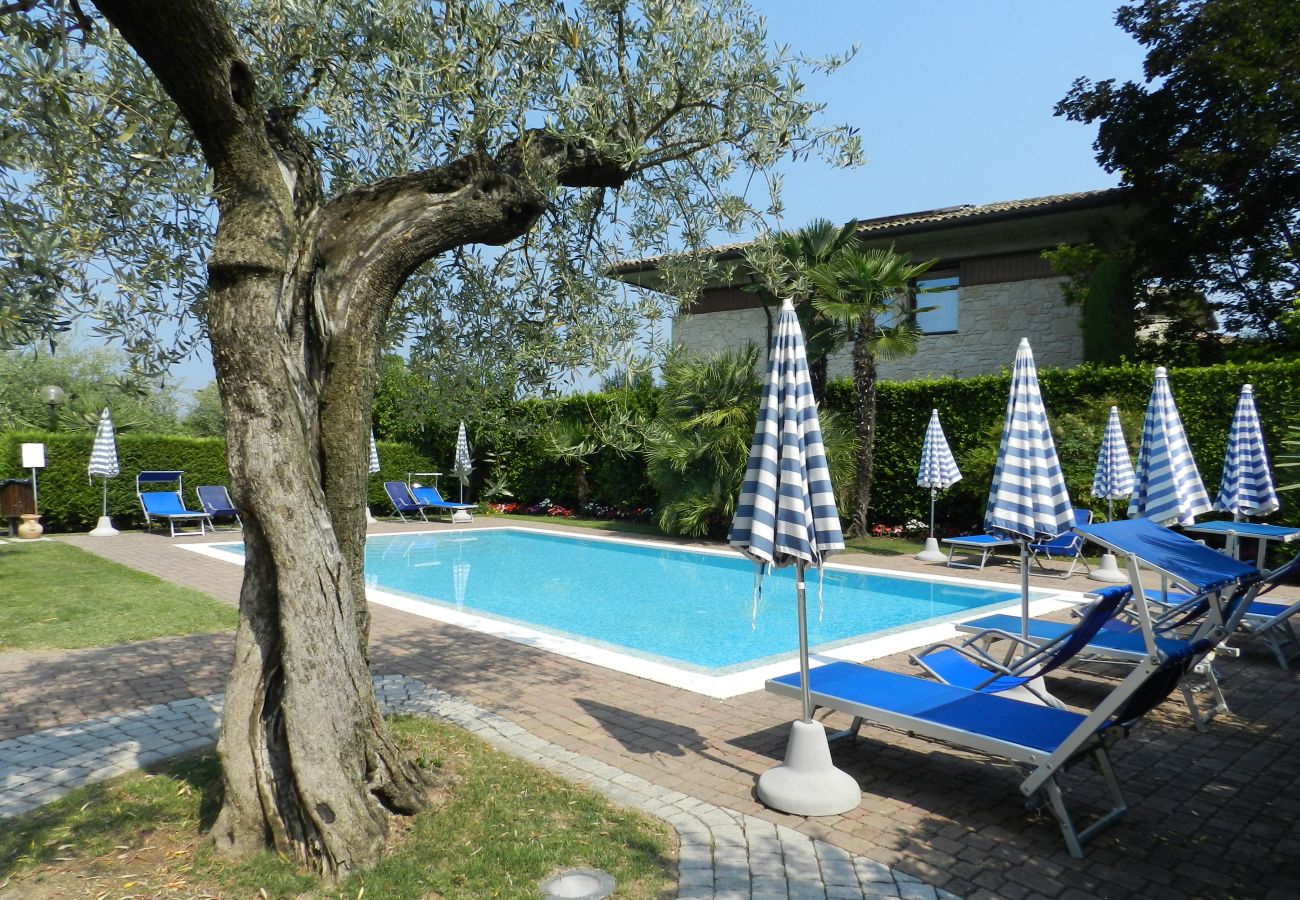 Studio in Lazise - Regarda – Studio Residence Allegra with pool, garden, air conditioning