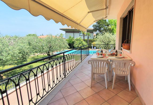  in Lazise - Regarda - Villa Olivi 9 in Lazise with pool, terrace, wifi, garden