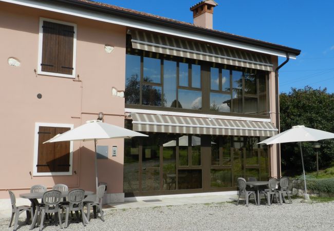 Apartment in Lazise - Regarda – apartment Rosa Baccarat 5 with free entrance to camping and beach