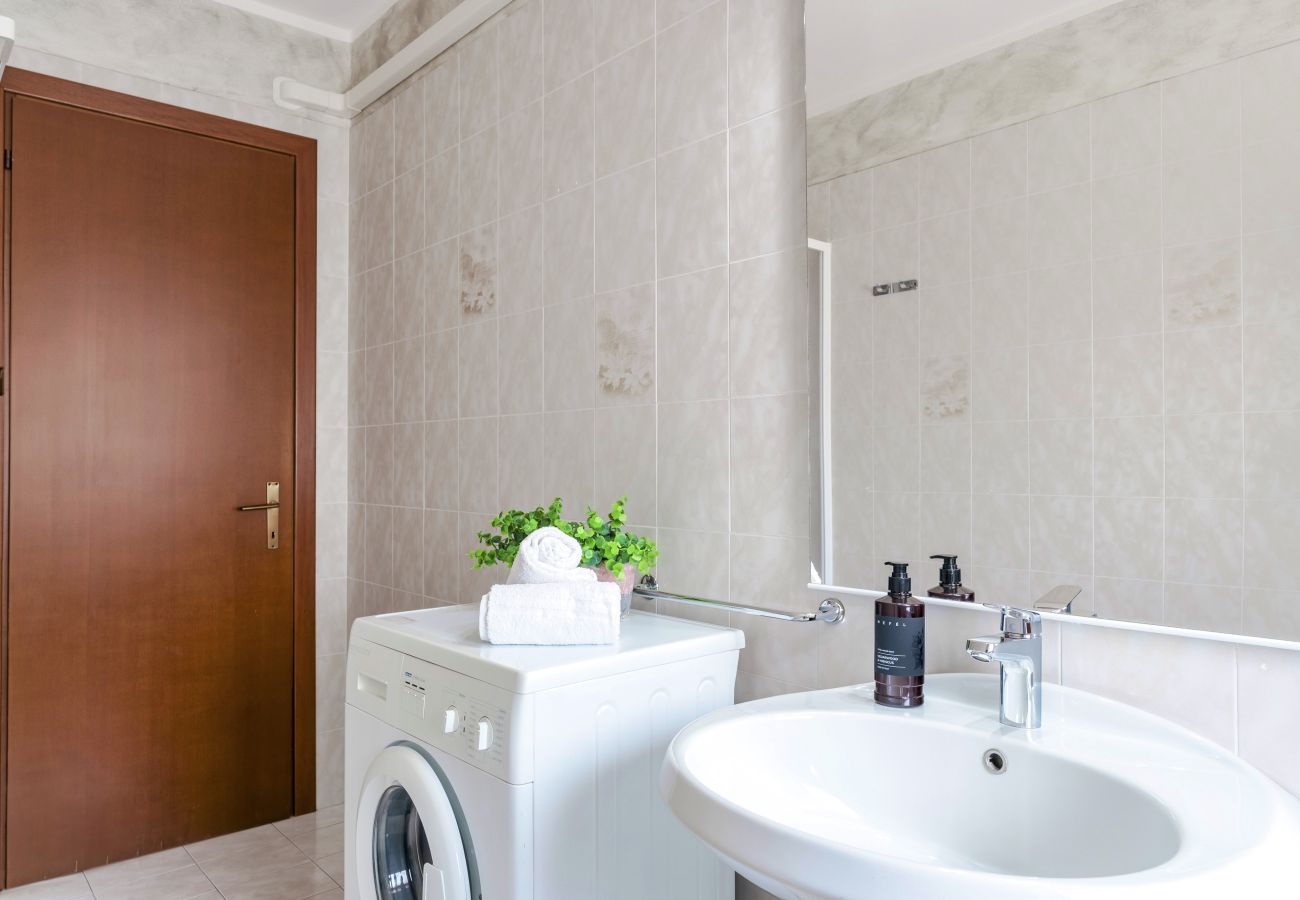 Apartment in Lazise - Regarda – apartment Rosa Baccarat 5 with free entrance to camping and beach