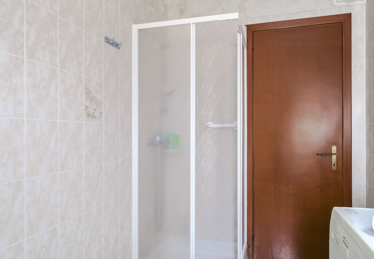 Apartment in Lazise - Regarda – apartment Rosa Baccarat 5 with free entrance to camping and beach