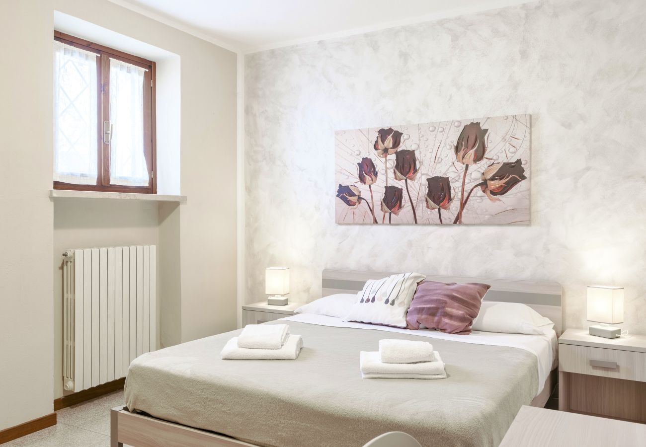 Apartment in Lazise - Regarda – apartment Rosa Baccarat 5 with free entrance to camping and beach