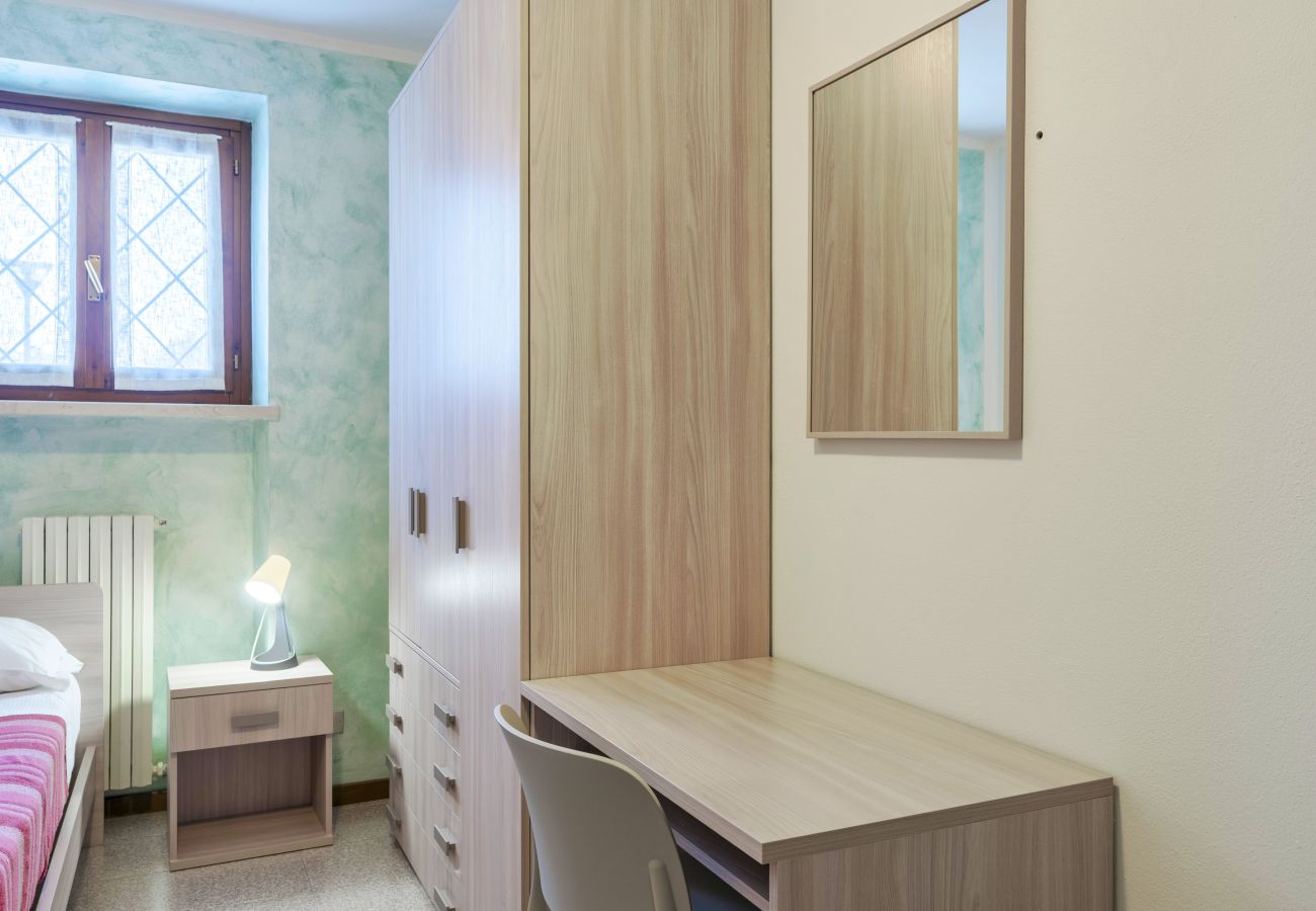 Apartment in Lazise - Regarda – apartment Rosa Baccarat 5 with free entrance to camping and beach