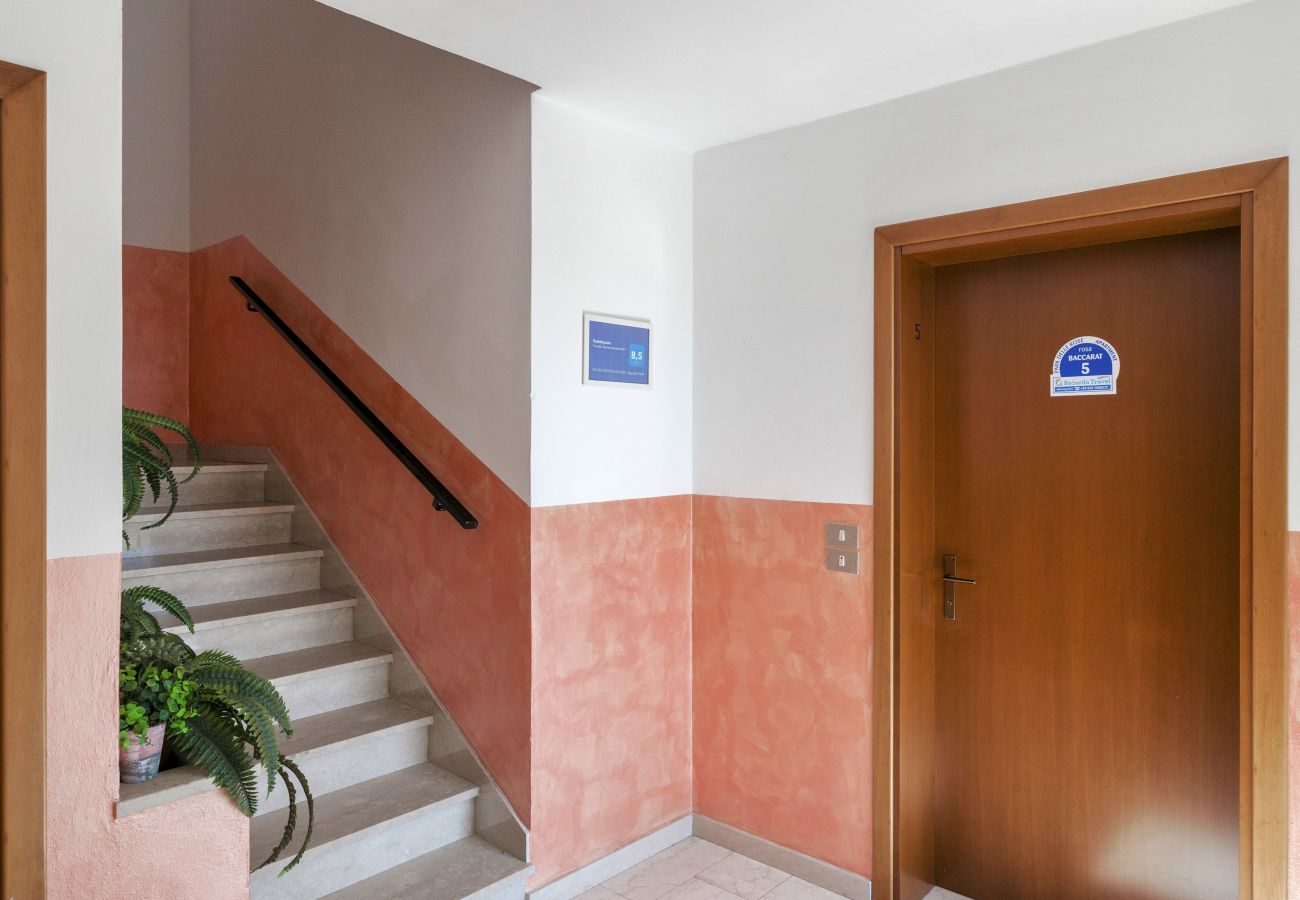 Apartment in Lazise - Regarda – apartment Rosa Baccarat 5 with free entrance to camping and beach
