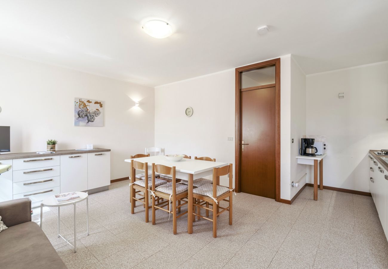 Apartment in Lazise - Regarda - family apartment Rosa Tea 6, children friendly