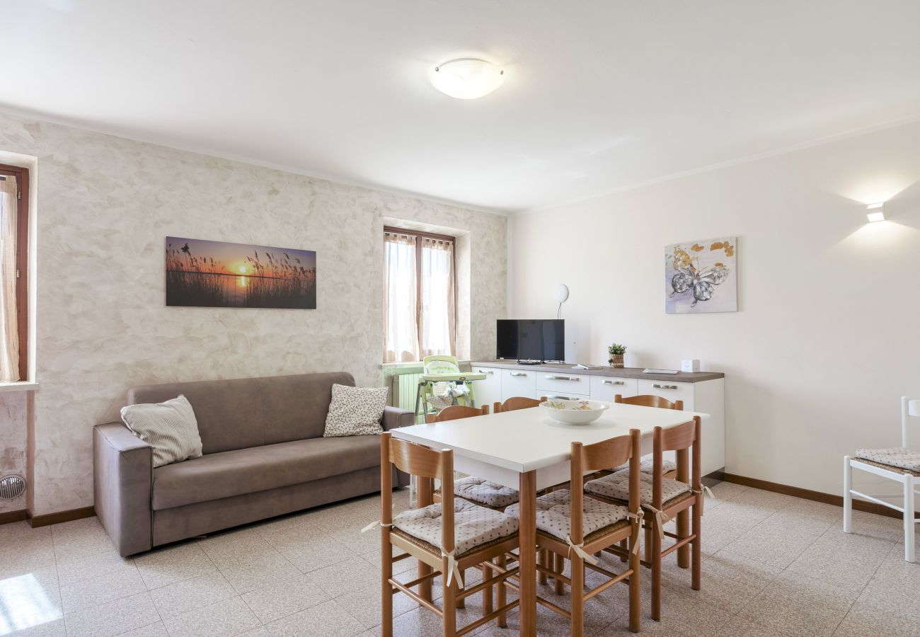 Apartment in Lazise - Regarda - family apartment Rosa Tea 6, children friendly