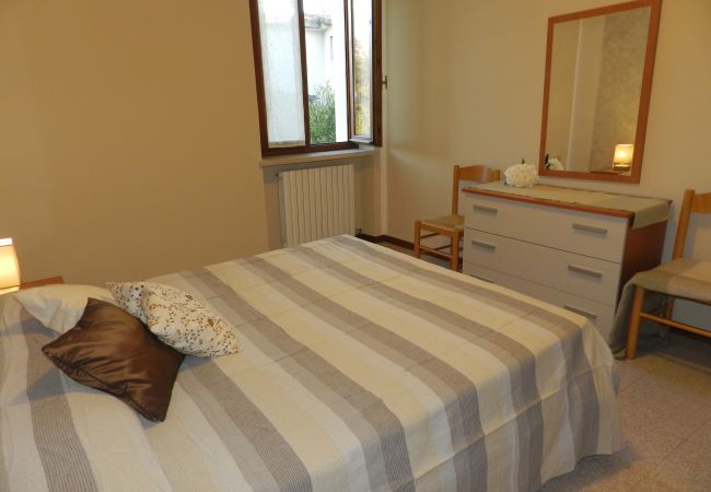 Apartment in Lazise - Regarda – apartment Rosa Canina 8 with free entrance to camping and beach