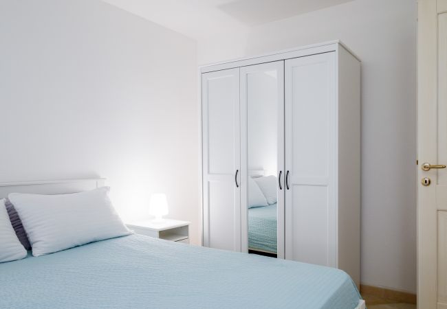 Apartment in Olbia - Myrsine 7S - design flat , 4min from sandy beach