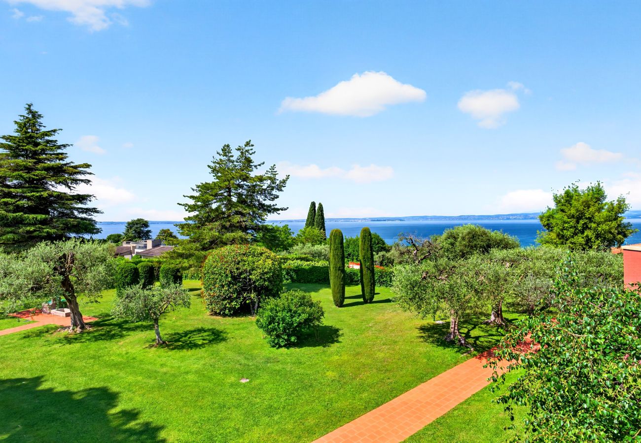 Apartment in Bardolino - Regarda -Blue View 1  apartment with lake view, 1 bedroom, pool