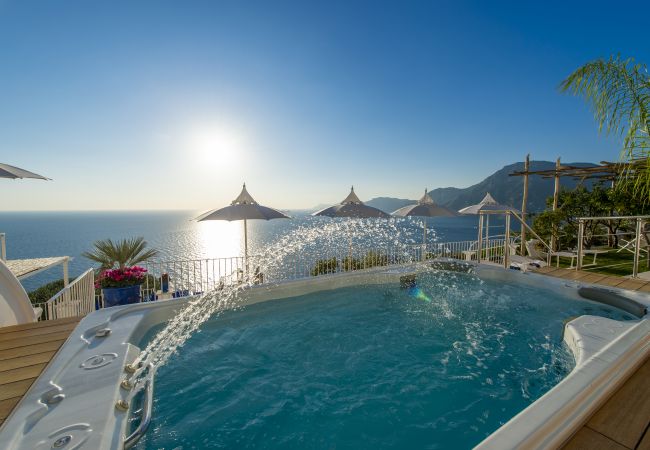 Villa/Dettached house in Praiano - Luxury Villa Malika - Breathtaking view of Capri and Positano