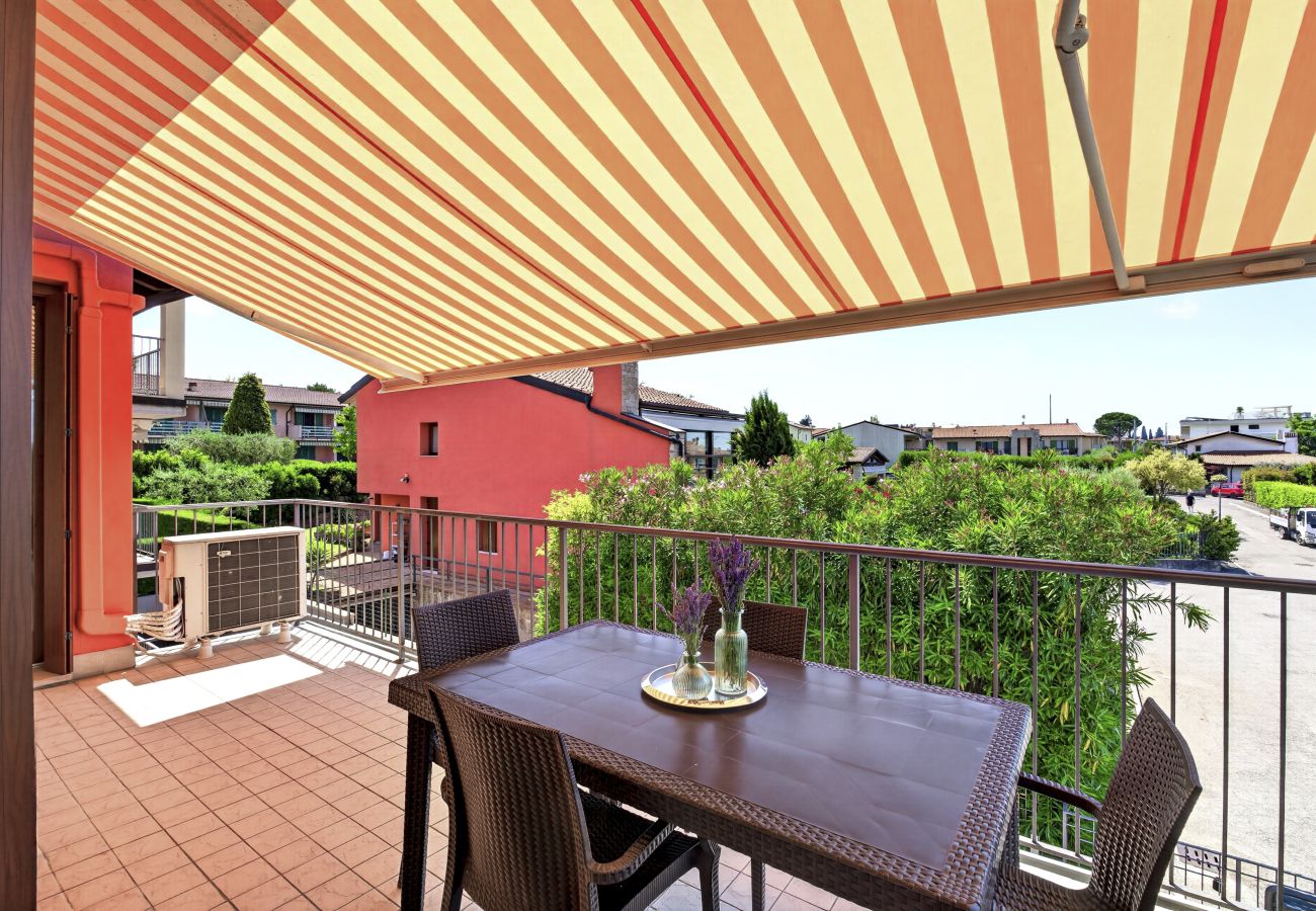 Apartment in Lazise - Regarda - Apartment Blanco with lake view & swimming pool
