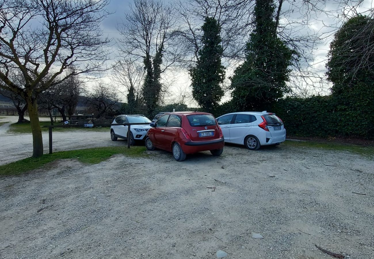 Townhouse in Lazise - Regarda - Countryhouse Nocino 1 in the middle of Lake Garda vineyards
