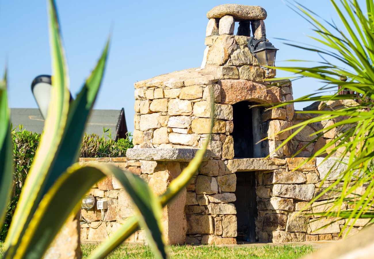 Villa in Olbia - Villa Majra - amazing pool overlooking Tavolara