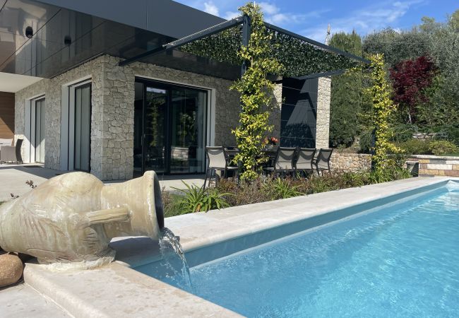 Villa/Dettached house in Bardolino - Regarda - Luxury 