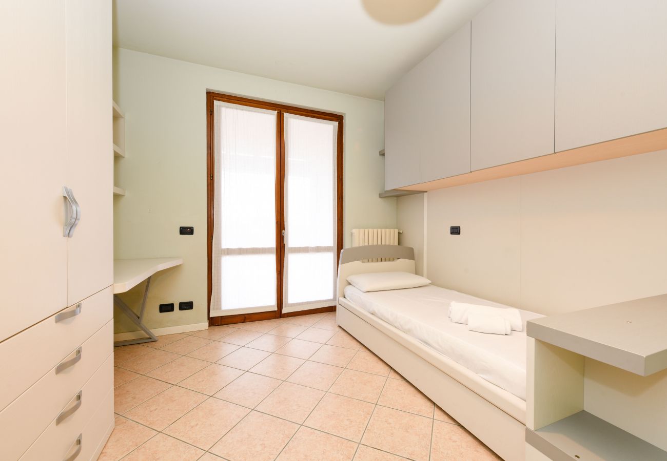 Apartment in Manerba del Garda - Maison Elisa 