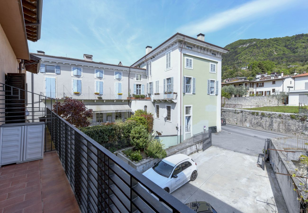 Apartment in Salò - Appartamento Isi