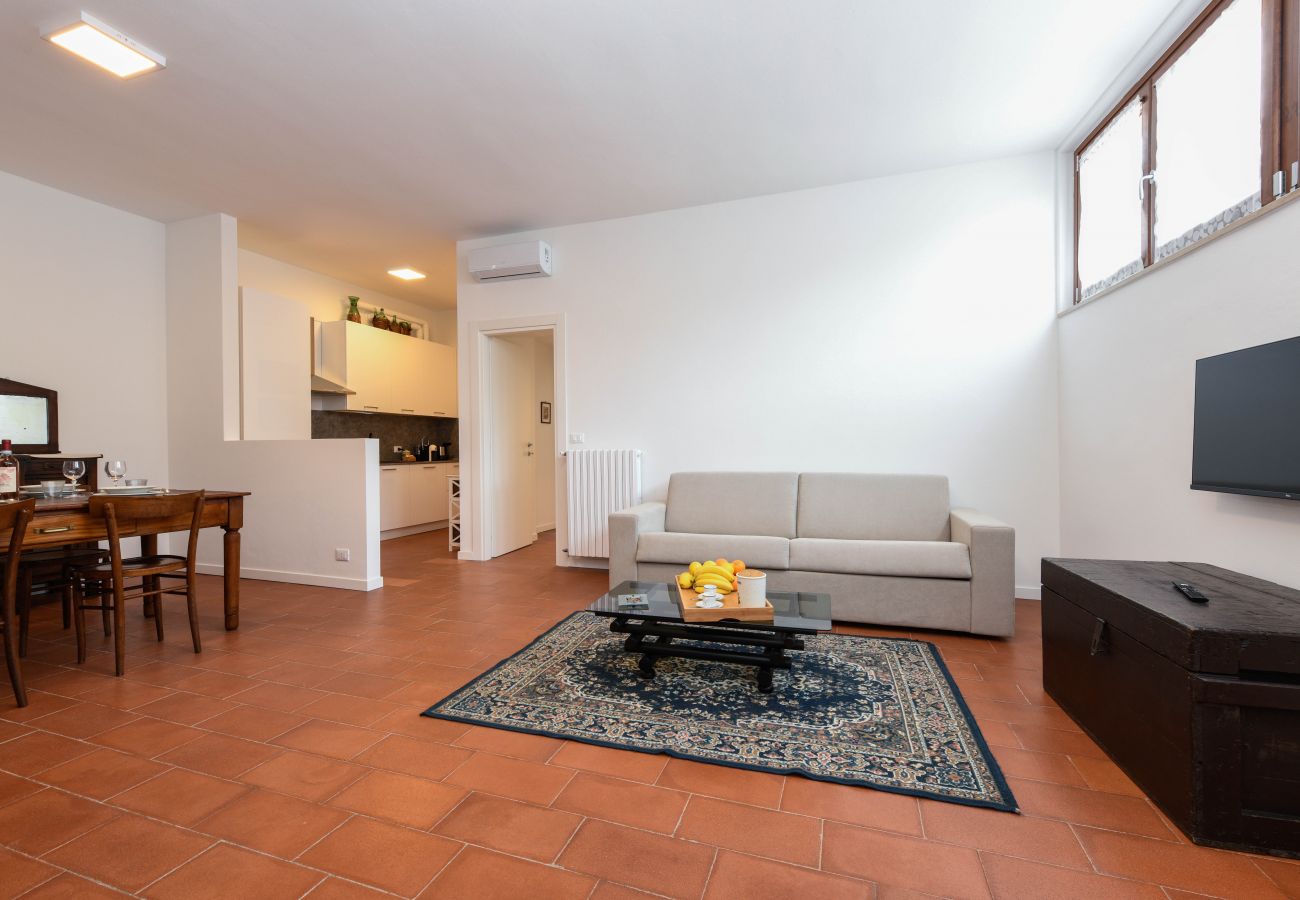 Apartment in Salò - Appartamento Isi