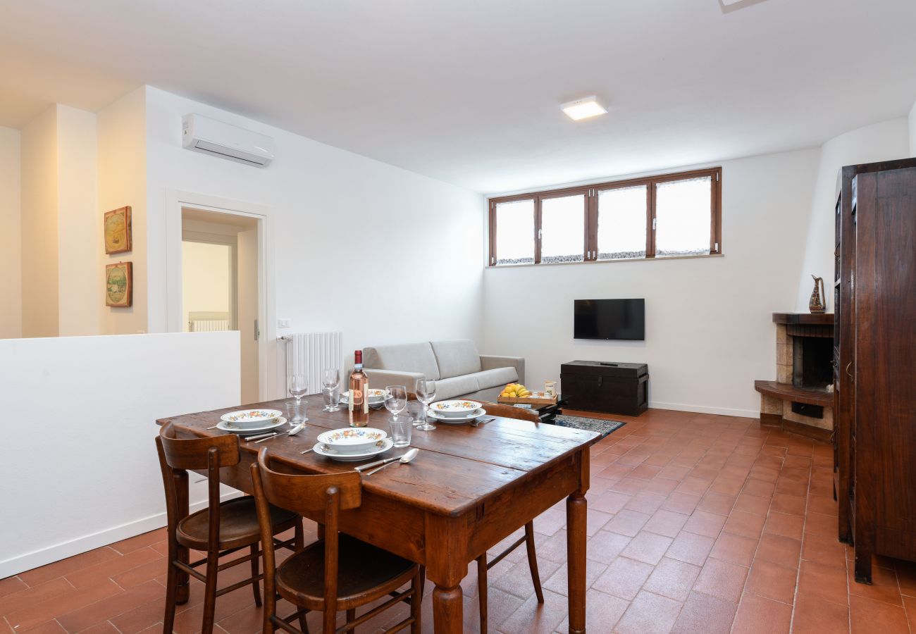 Apartment in Salò - Appartamento Isi