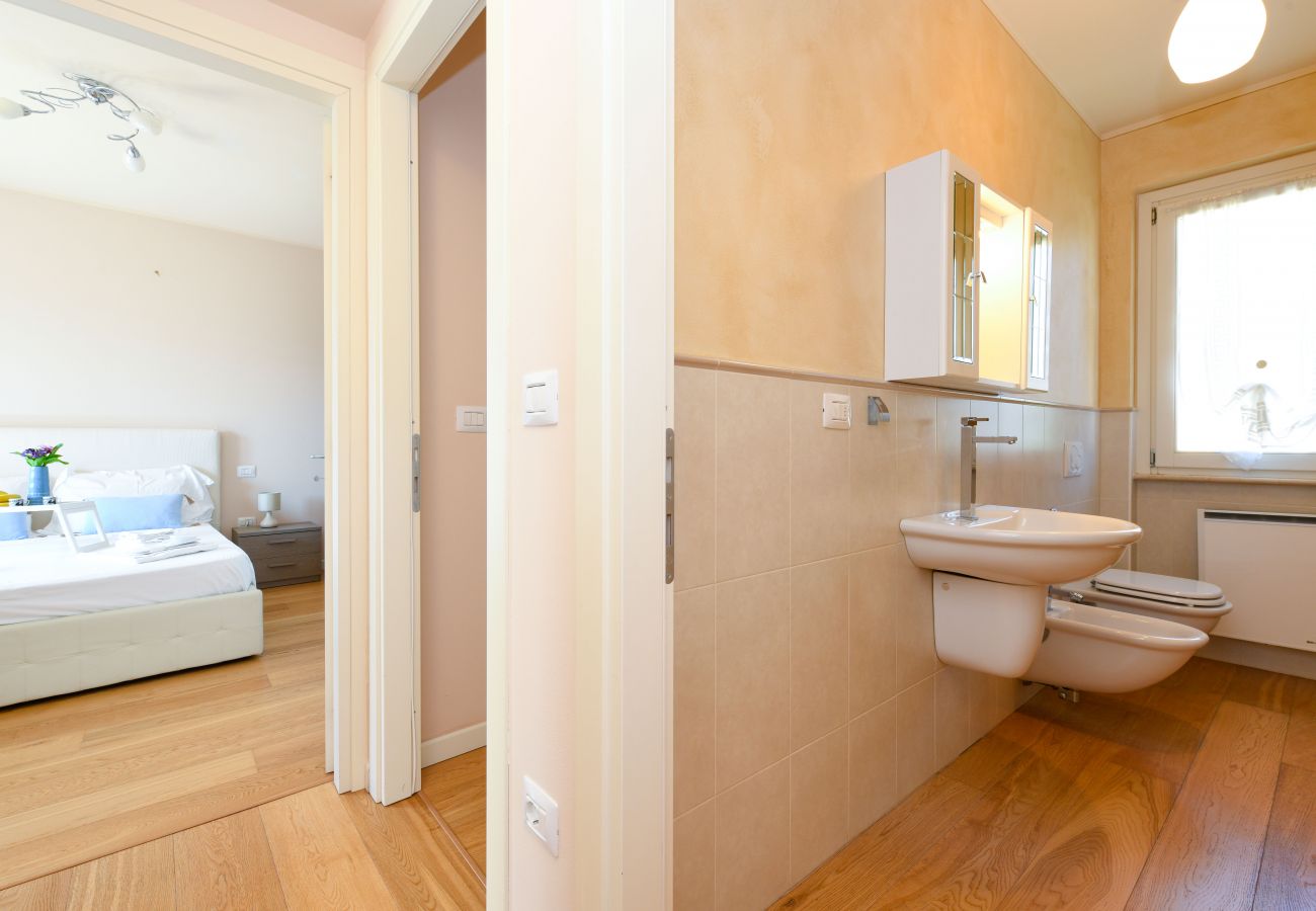 Villa in Manerba del Garda - Villa Iris 