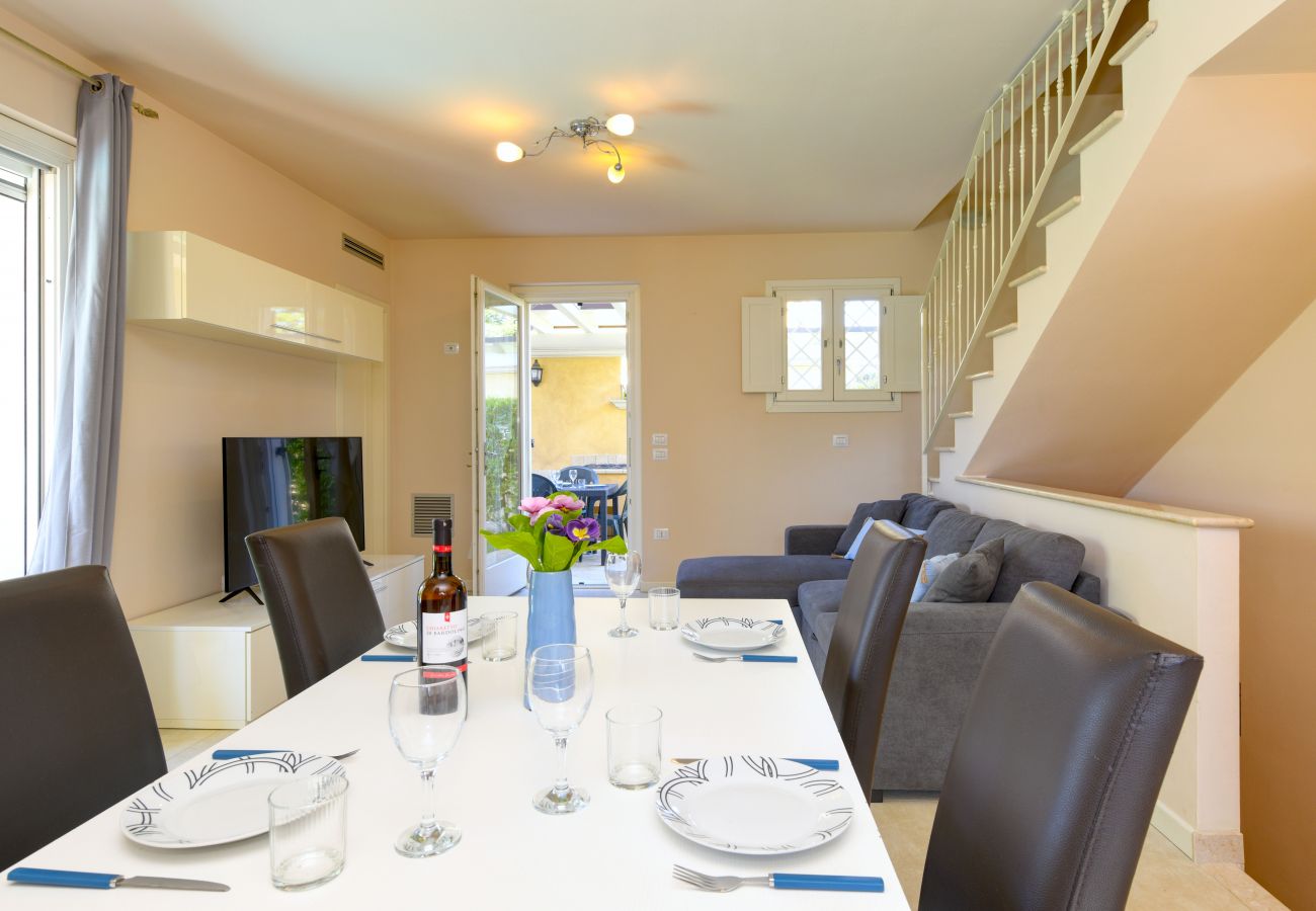 Villa in Manerba del Garda - Villa Iris 