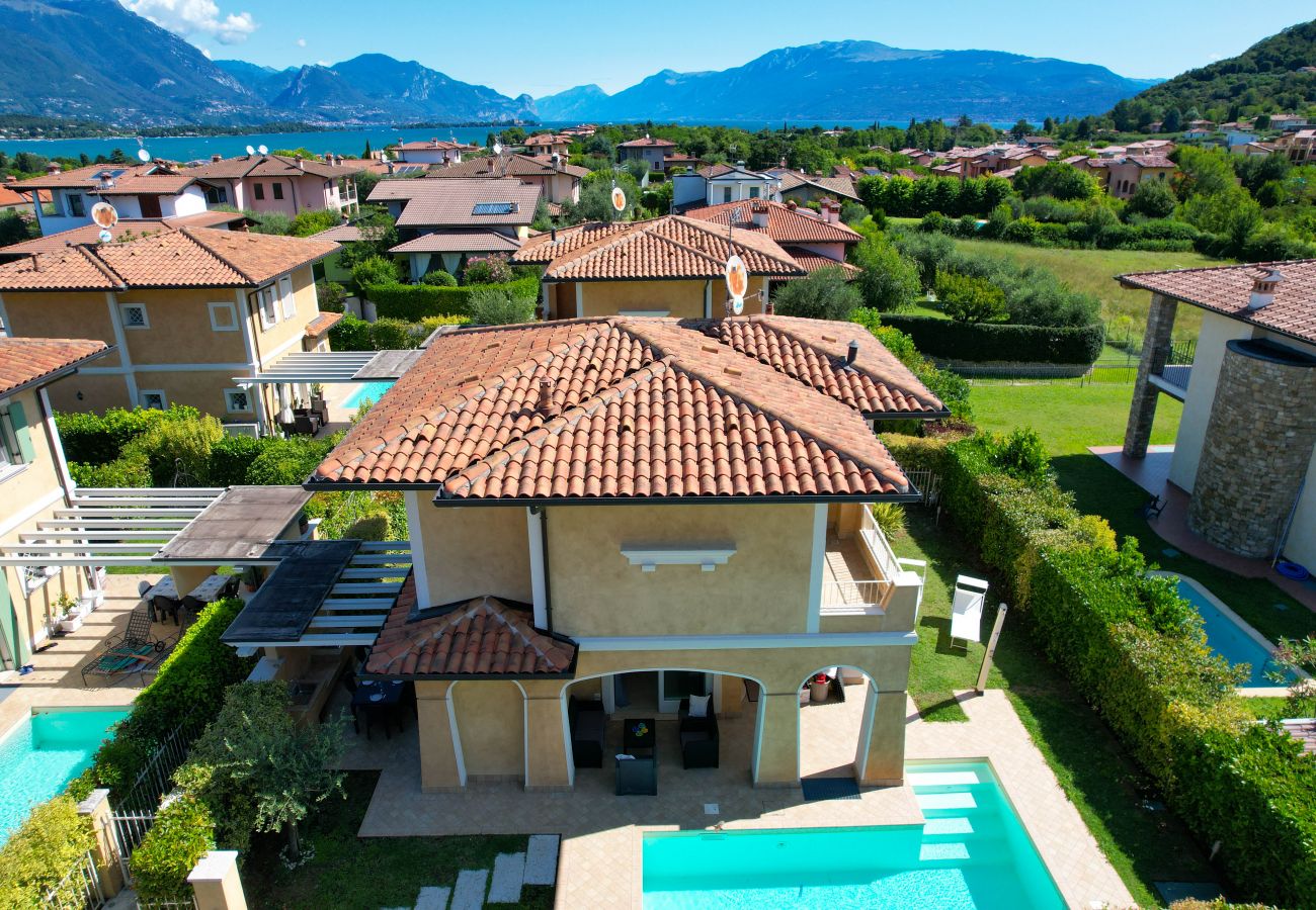 Villa in Manerba del Garda - Villa Iris 