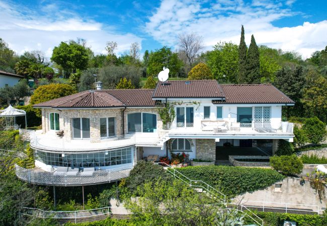 Villa/Dettached house in Manerba del Garda - Villa Flora 