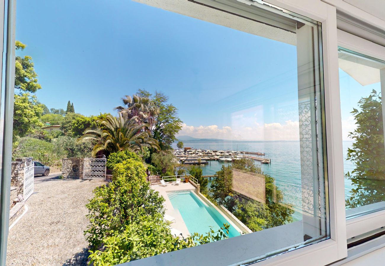 Villa in Manerba del Garda - Villa Flora 